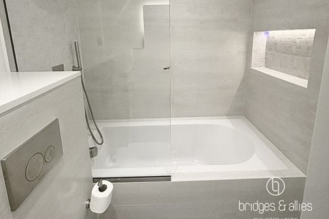 Apartment in Downtown Dubai (Downtown Burj Dubai), Dubai 2 bedrooms, 113.2 sq.m. № 77257 - photo 13