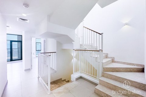 فيلا في دبي 3 غرف نوم, 324.3 م² رقم 77259 - صورة 9