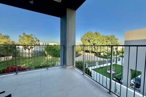 Villa in Dubai Hills Estate, Dubai 4 bedrooms, 456.2 sq.m. № 77260 - photo 6