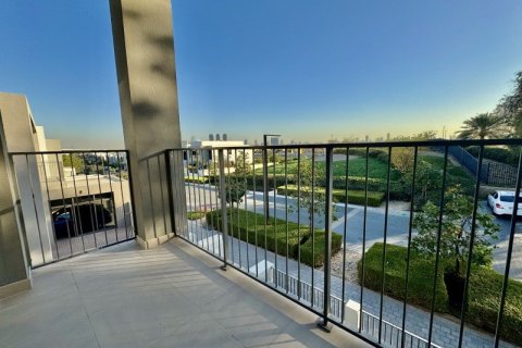 Villa in Dubai Hills Estate, Dubai 4 bedrooms, 456.2 sq.m. № 77260 - photo 11