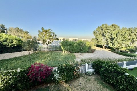 Villa in Dubai Hills Estate, Dubai 4 bedrooms, 456.2 sq.m. № 77260 - photo 4