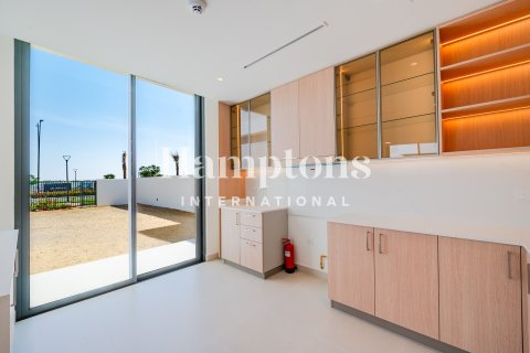 Снять в аренду виллу в Dubai South (Dubai World Central), Дубай: 3 спальни, 496.19492300м², № 90818 - фото 7