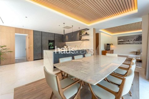 Villa in The Lakes, Dubai 4 bedrooms, 315 sq.m. № 44025 - photo 4