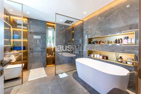 Villa in The Lakes, Dubai 4 bedrooms, 315 sq.m. № 44025 - photo 13