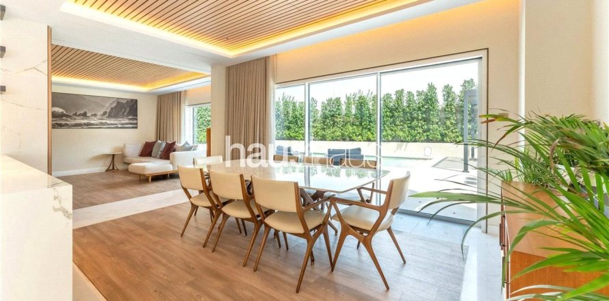 Villa in The Lakes, Dubai 4 bedrooms, 315 sq.m. № 44025