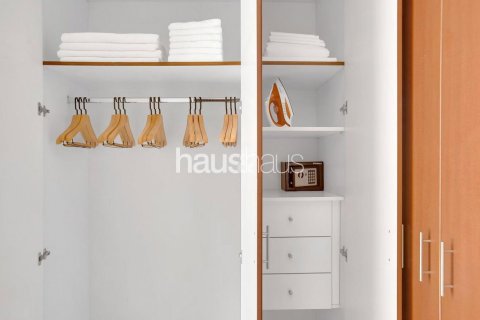 Apartment in Sadaf, Jumeirah Beach Residence, Dubai 2 bedrooms, 129 sq.m. № 44037 - photo 11