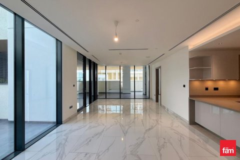 Apartment in Dubai 4 bedrooms, 252.8 sq.m. № 113454