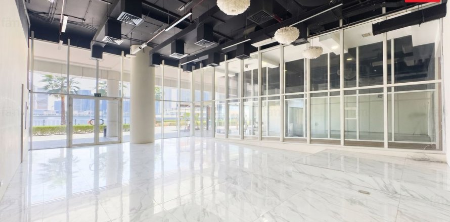 Shop in Business Bay, Dubai 76.6 sq.m. № 113443