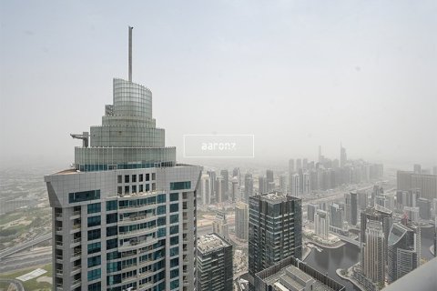 Apartment in Dubai Marina, Dubai 1 bedroom, 98.7 sq.m. № 50239 - photo 1