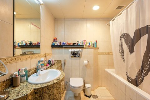 Apartment in Dubai Marina, Dubai 1 bedroom, 98.7 sq.m. № 50239 - photo 10