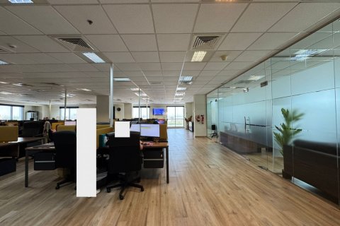Bureau à Dubai Investment Park, Dubai, 506.1 m², № 50236 - photo 1