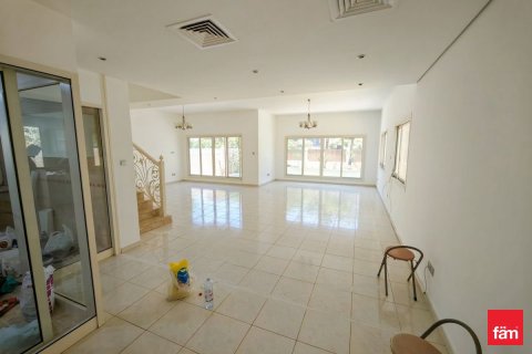 Villa in Dubai 4 bedrooms, 501.5 sq.m. № 110661 - photo 4