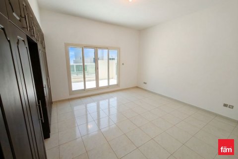 Villa in Dubai 4 bedrooms, 501.5 sq.m. № 110661 - photo 2