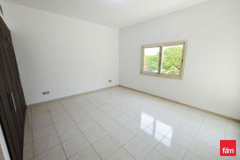 Villa in Dubai 4 bedrooms, 501.5 sq.m. № 110661 - photo 13