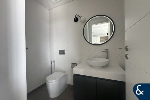 Apartamento en Jumeirah Village Circle, Dubai, 1 dormitorio, 87 m², № 98984 - foto 8