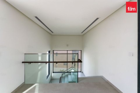 Villa en Dubai, 4 dormitorios, 504.7 m², № 77940 - foto 6