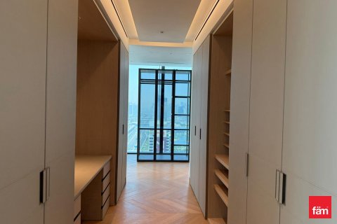 Apartamento en Al Sufouh, Dubai, 4 dormitorios, 470.2 m², № 77931 - foto 10