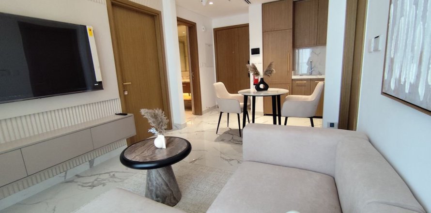 Appartement à Meydan, Dubai, 2 chambres, 70.2 m², № 8287