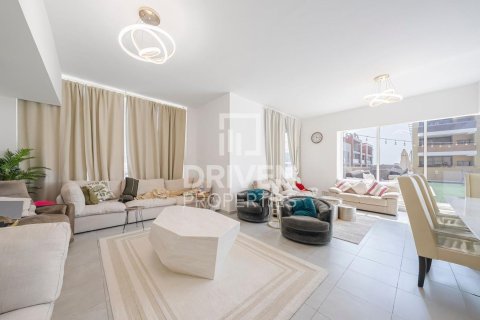 Appartement à Dubai Land, Dubai, 4 chambres, 493 m², № 65845 - photo 4