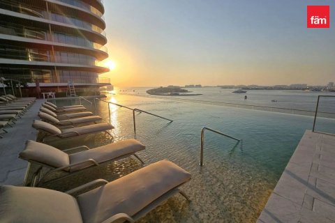 Apartment in Dubai Harbour, Dubai 2 bedrooms, 122.1 sq.m. № 9919 - photo 1
