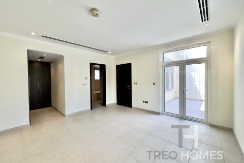 Купить виллу в Regional, Jumeirah Park, Дубай: 3 спальни, 285м², № 13383 - фото 12