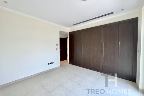 Купить виллу в Regional, Jumeirah Park, Дубай: 3 спальни, 285м², № 13383 - фото 3