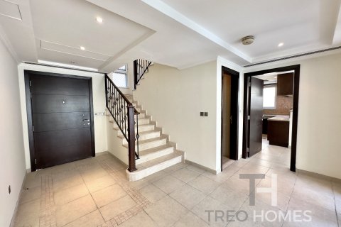 Купить виллу в Regional, Jumeirah Park, Дубай: 3 спальни, 285м², № 13383 - фото 8