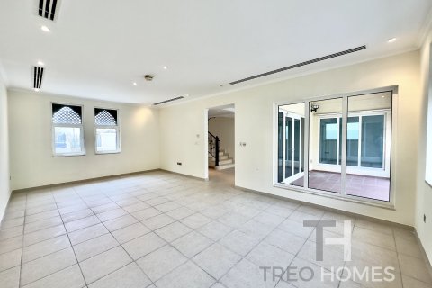 Купить виллу в Regional, Jumeirah Park, Дубай: 3 спальни, 285м², № 13383 - фото 4