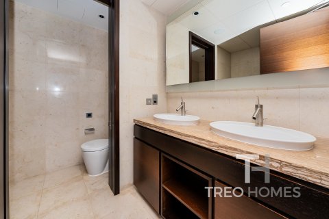 Apartment in Burj Khalifa, Dubai 2 bedrooms, 191 sq.m. № 13390 - photo 12