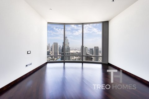 Apartment in Burj Khalifa, Dubai 2 bedrooms, 191 sq.m. № 13390 - photo 11