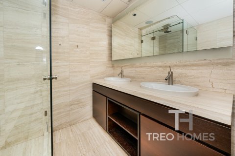 Apartment in Burj Khalifa, Dubai 2 bedrooms, 191 sq.m. № 13390 - photo 10