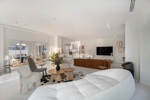 Снять в аренду виллу в Fire, Джумейра Гольф Эстейтс, Дубай: 5 спален, 881м², № 73581 - фото 4