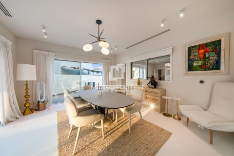 Снять в аренду виллу в Fire, Джумейра Гольф Эстейтс, Дубай: 5 спален, 881м², № 73581 - фото 6