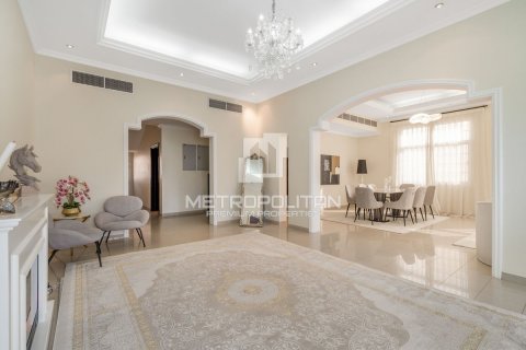 Villa en Al Barsha, Dubai, 5 dormitorios, 762 m², № 73588 - foto 16
