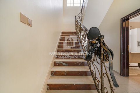 Villa en Al Barsha, Dubai, 5 dormitorios, 762 m², № 73588 - foto 26