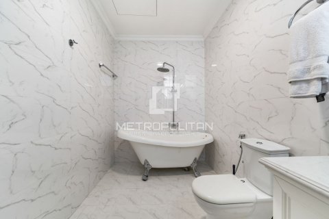 Villa en Al Barsha, Dubai, 5 dormitorios, 762 m², № 73588 - foto 9