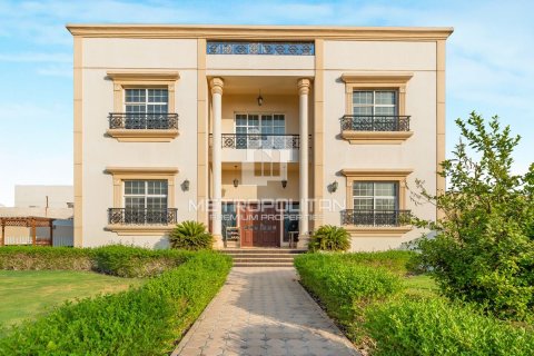 Villa en Al Barsha, Dubai, 5 dormitorios, 762 m², № 73588 - foto 12