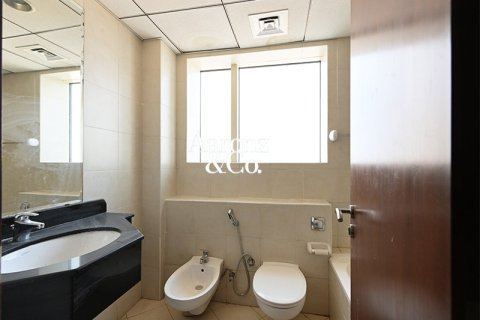 Apartment in Icon Tower 2, Jumeirah Lake Towers, Dubai 2 bedrooms, 122 sq.m. № 115044 - photo 9