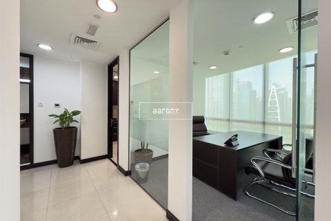 Office in Jumeirah Lake Towers, Dubai 186.1 sq.m. № 55479 - photo 16