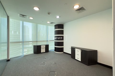 Office in Jumeirah Lake Towers, Dubai 186.1 sq.m. № 55479 - photo 10