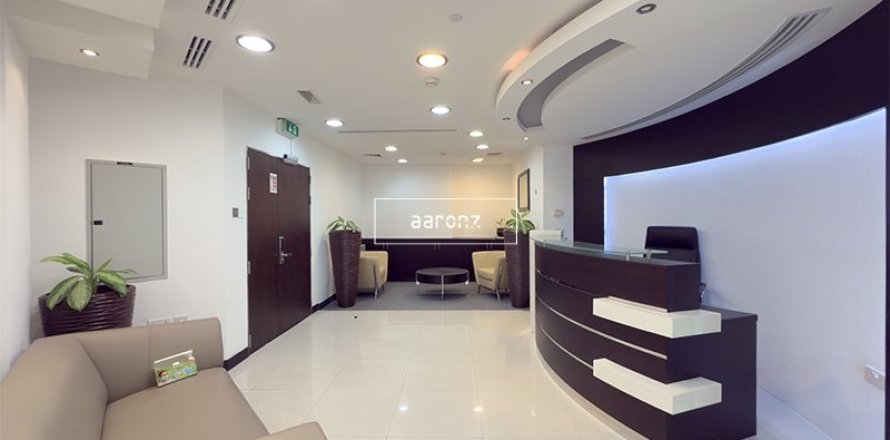 Office in Jumeirah Lake Towers, Dubai 186.1 sq.m. № 55479
