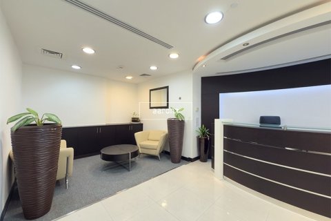 Office in Jumeirah Lake Towers, Dubai 186.1 sq.m. № 55479 - photo 9