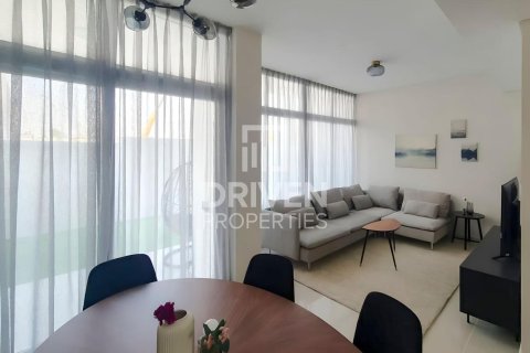 Townhouse in Dubai 3 bedrooms, 112.23 sq.m. № 138675