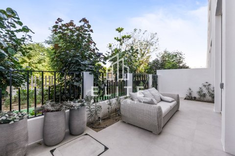 فيلا في دبي 4 غرف نوم رقم 85431 - صورة 8