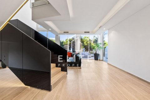 فيلا في دبي 4 غرف نوم رقم 85431 - صورة 14