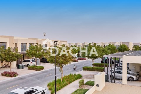 Villa in EMAAR South, Dubai South (Dubai World Central), Dubai 4 bedrooms, 309 sq.m. № 111636 - photo 8