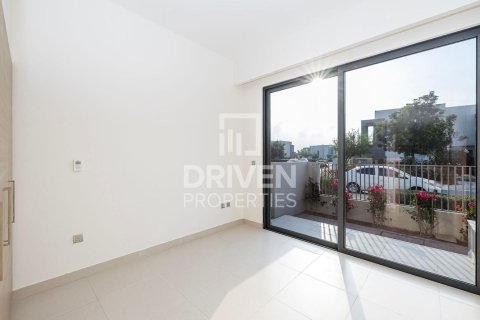 Снять в аренду виллу в Sidra Villas, Дубай Хилс Эстейт, Дубай: 4 спальни, 301м², № 20582 - фото 12