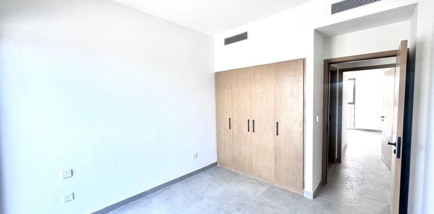 Villa en Dubai, 3 dormitorios, 162.3 m², № 64232