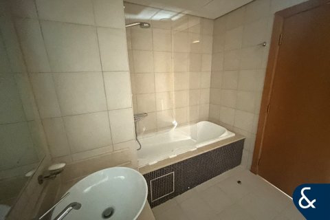 Apartment in Shoreline Apartments, Palm Jumeirah, Dubai 1 bedroom, 106 sq.m. № 76202 - photo 8