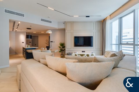 Appartement à The Torch, Dubai Marina, Dubai, 2 chambres, 117 m², № 76201 - photo 1